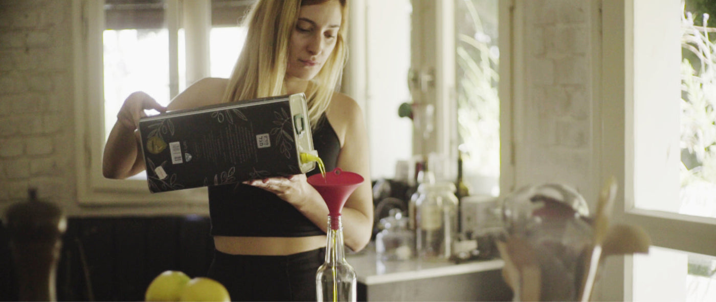 Corkers vs. Standard Wine Gifts: Which One Gets More Laughs? 