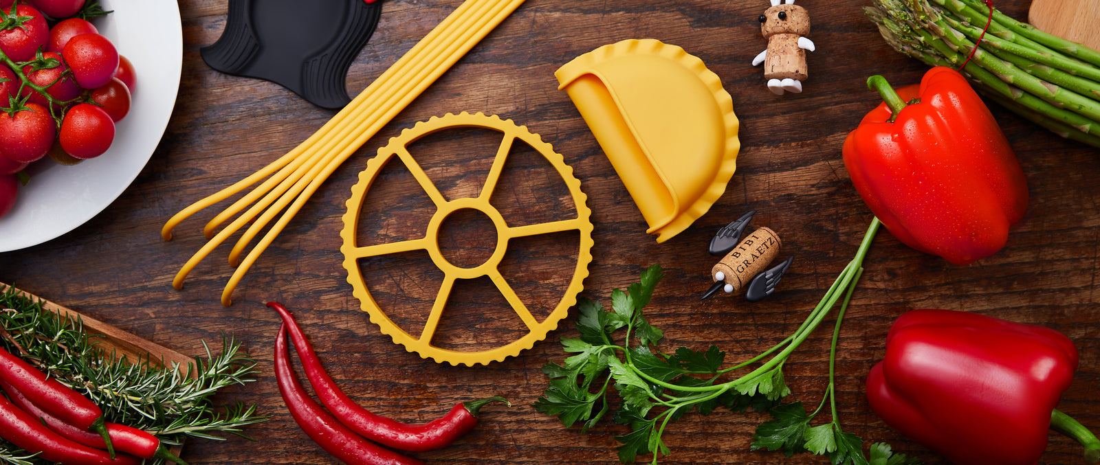 Seasonal Essentials: The Must-Have Kitchen Gadgets for Your Holiday Feasts