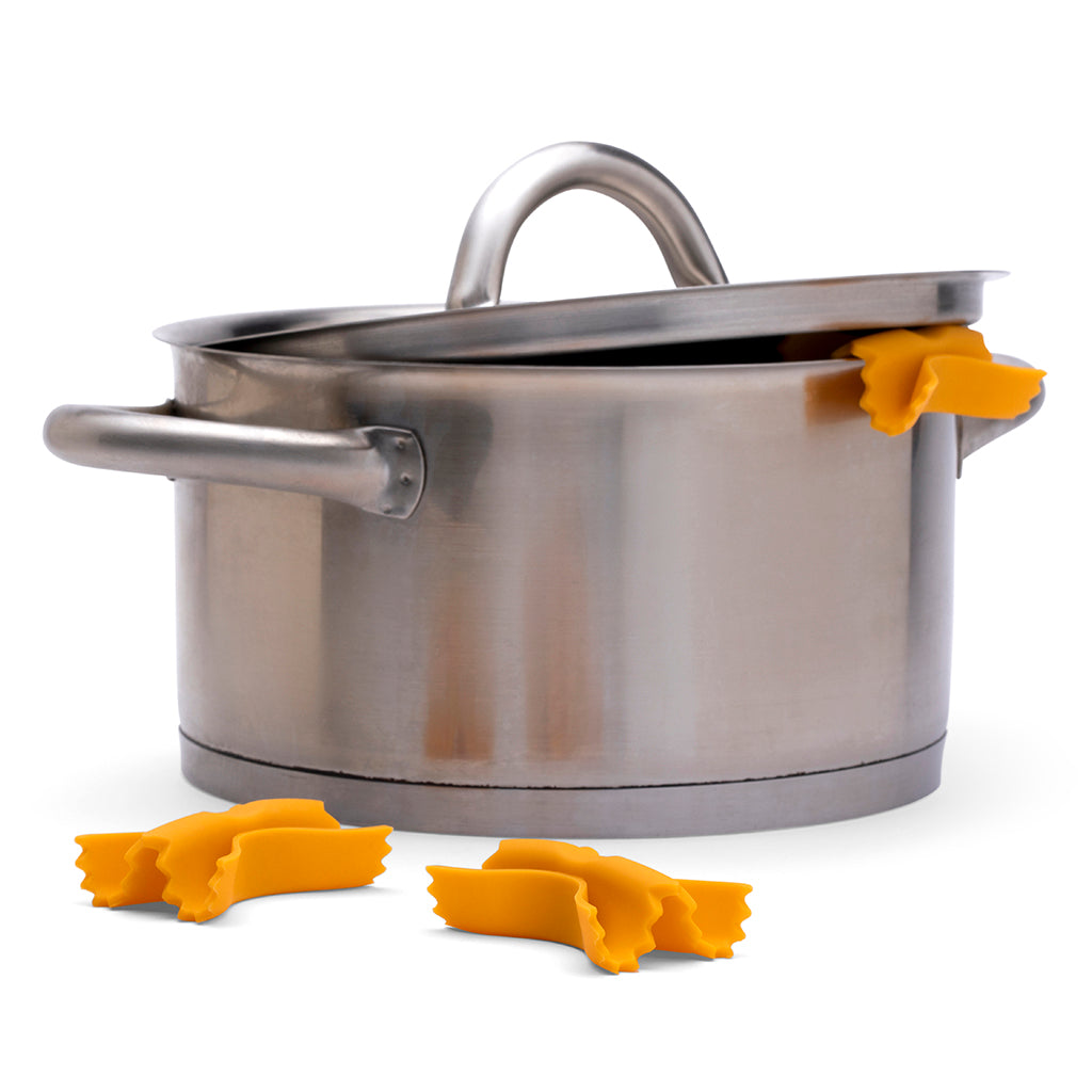 Farfalle lid lifter letting steam escape from pot
by Monkey Business