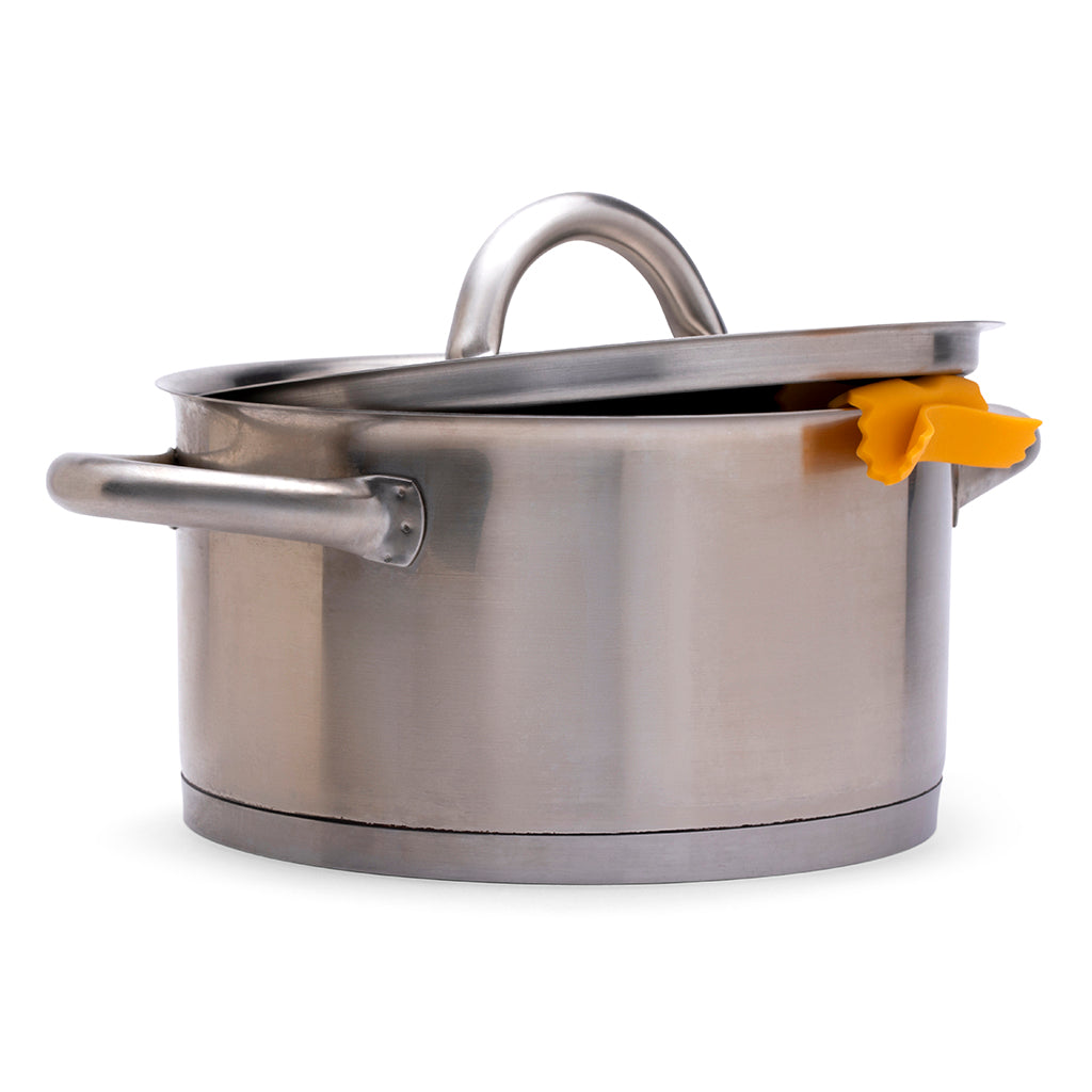 farfalle steam releaser and trivet shaped like pasta
by Monkey Business