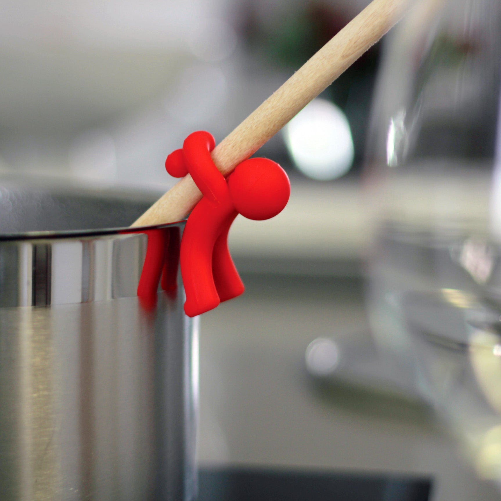 Fun spoon holder keeps your spoon in place