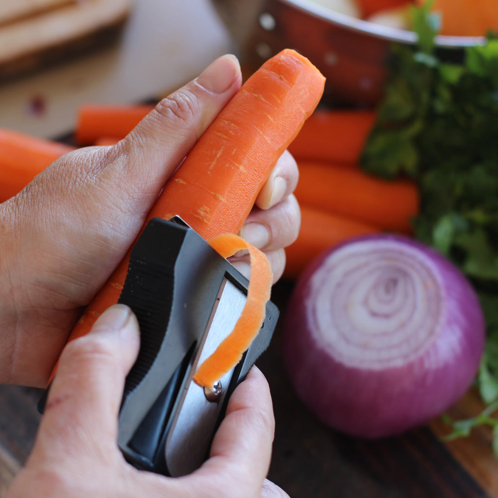 Monkey Business Karoto Carrot Sharpener & Vegetable Peeler - Thumbnail 4