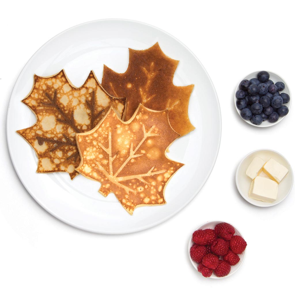 Fun silicone pancake mold in maple leaf shape